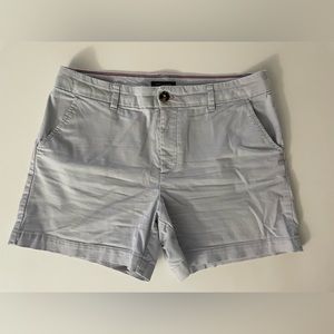 TOMMY HILFIGER SHORTS size 10